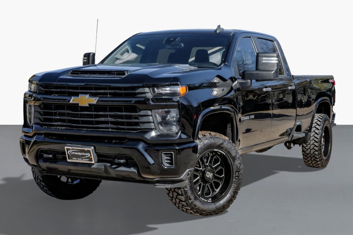 Used 2024 Chevrolet Silverado 2500 W/T image 5