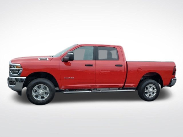 Used 2026 RAM 2500 Big Horn AWD/4WD image 2