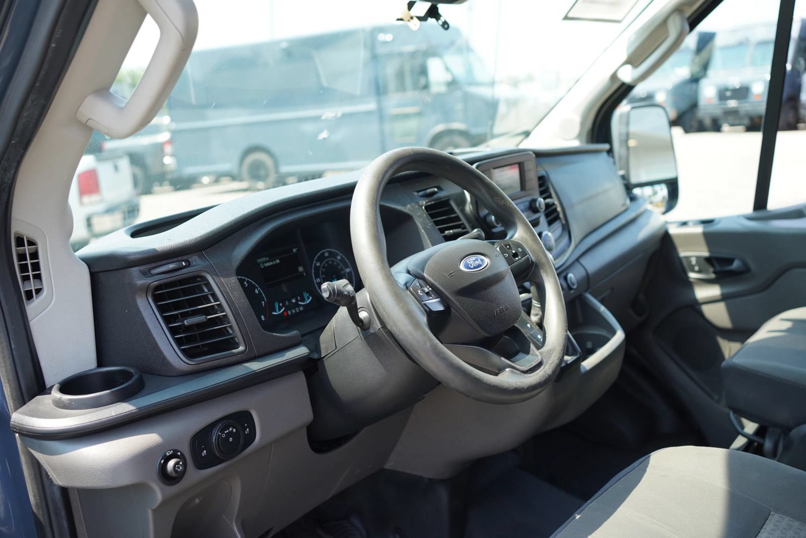 Used 2020 Ford Transit 250 148 High Roof Extended RWD image 18