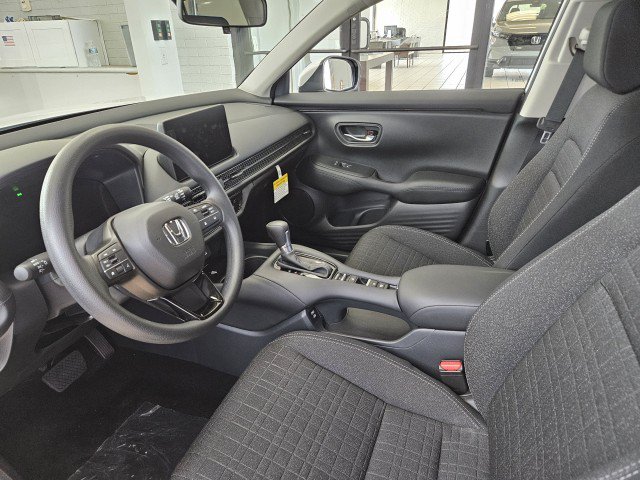 New 2027 Honda HR-V LX image 8