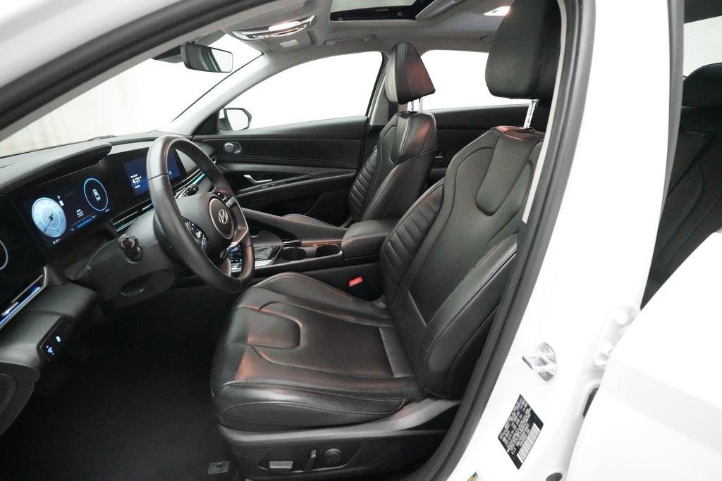 Used 2024 Hyundai Elantra Limited FWD image 7