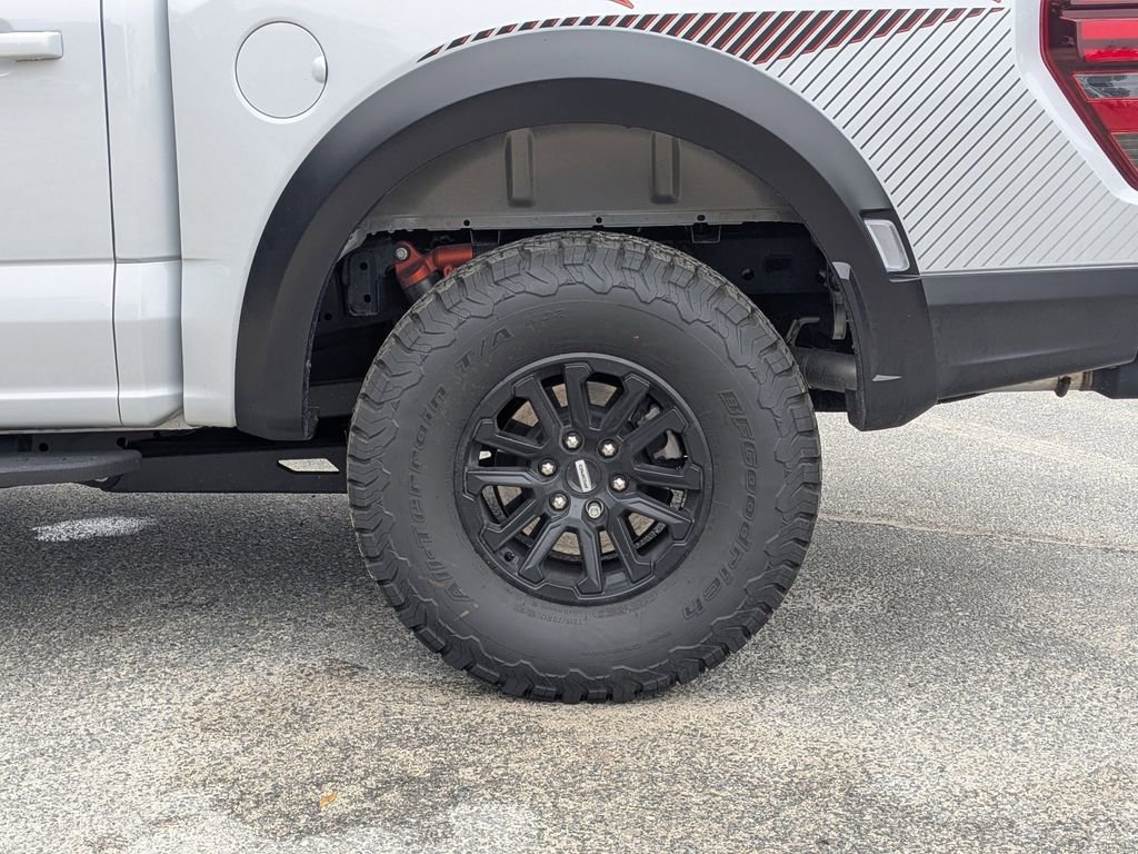 Used 2025 Ford F150 Raptor AWD/4WD image 11