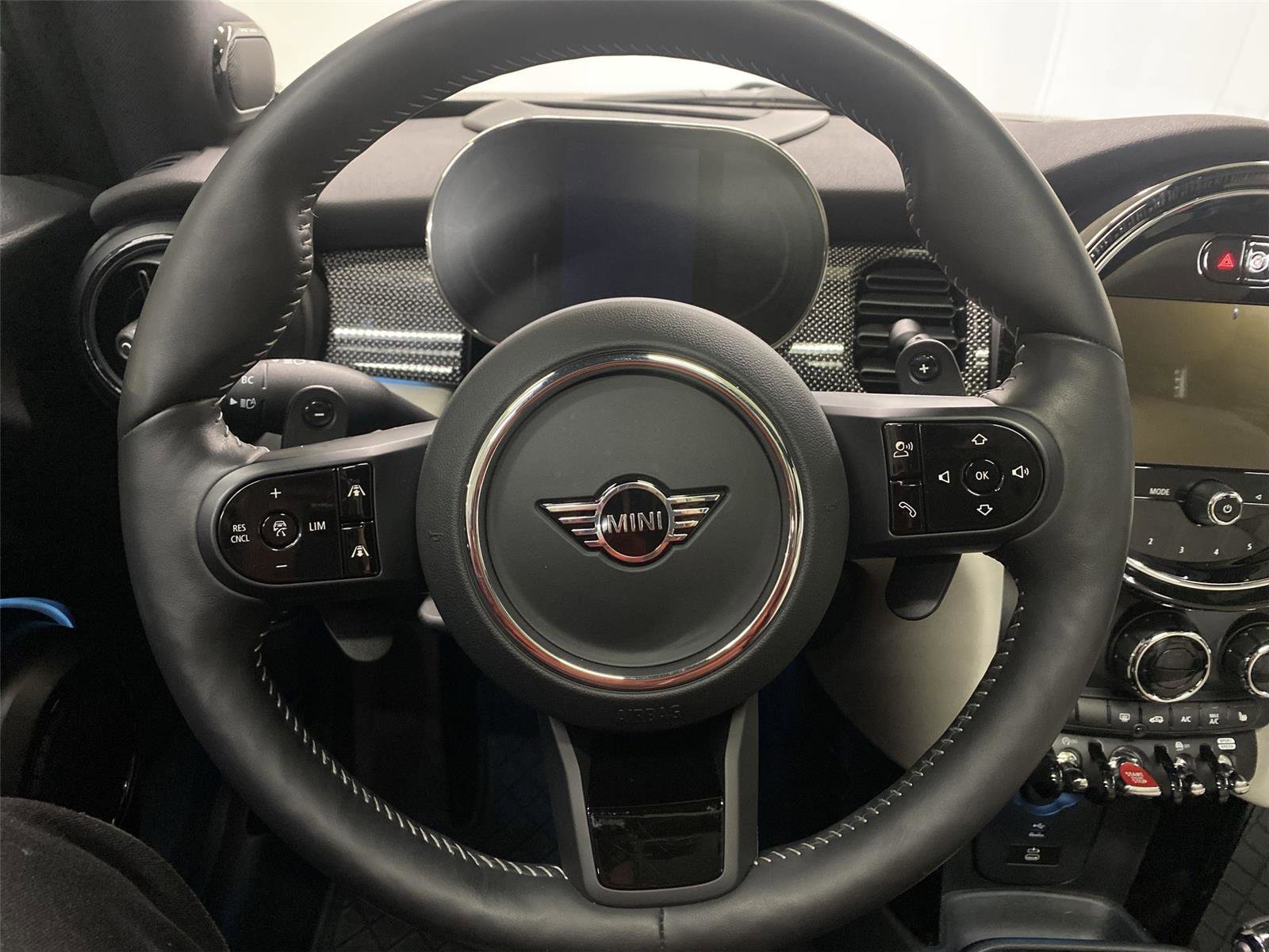 Used 2024 MINI Cooper S image 15