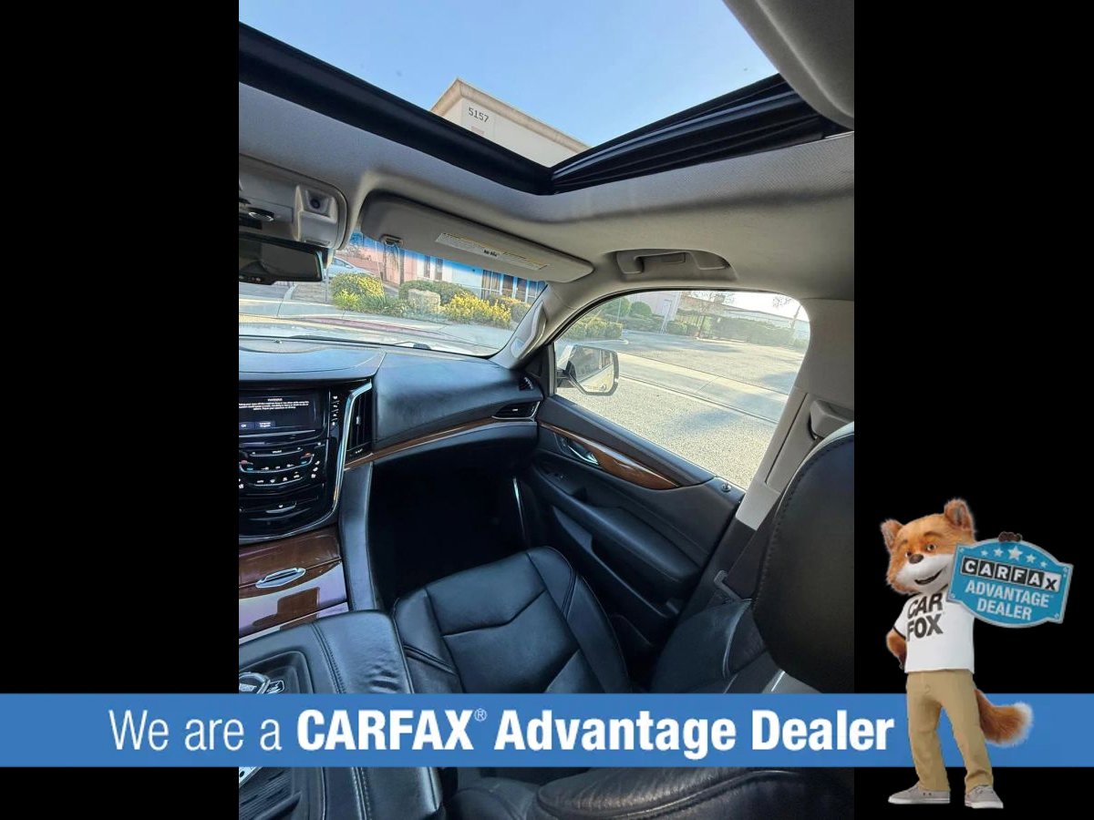 Used 2016 Cadillac Escalade Premium RWD image 39