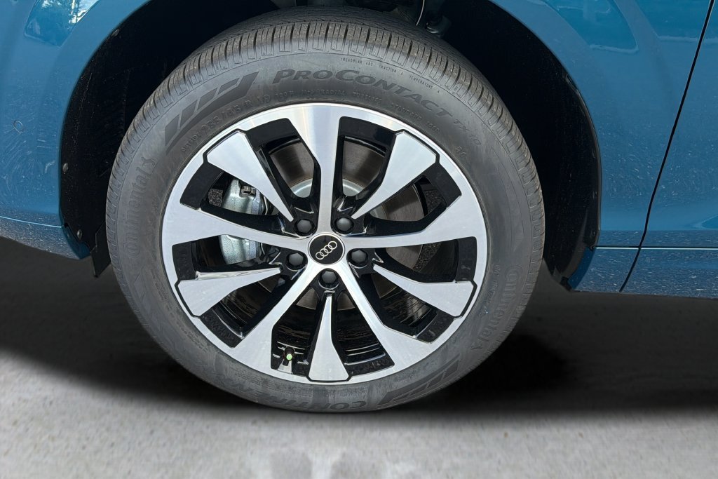 New 2026 Audi Q3 quattro 2.0T AWD/4WD image 9