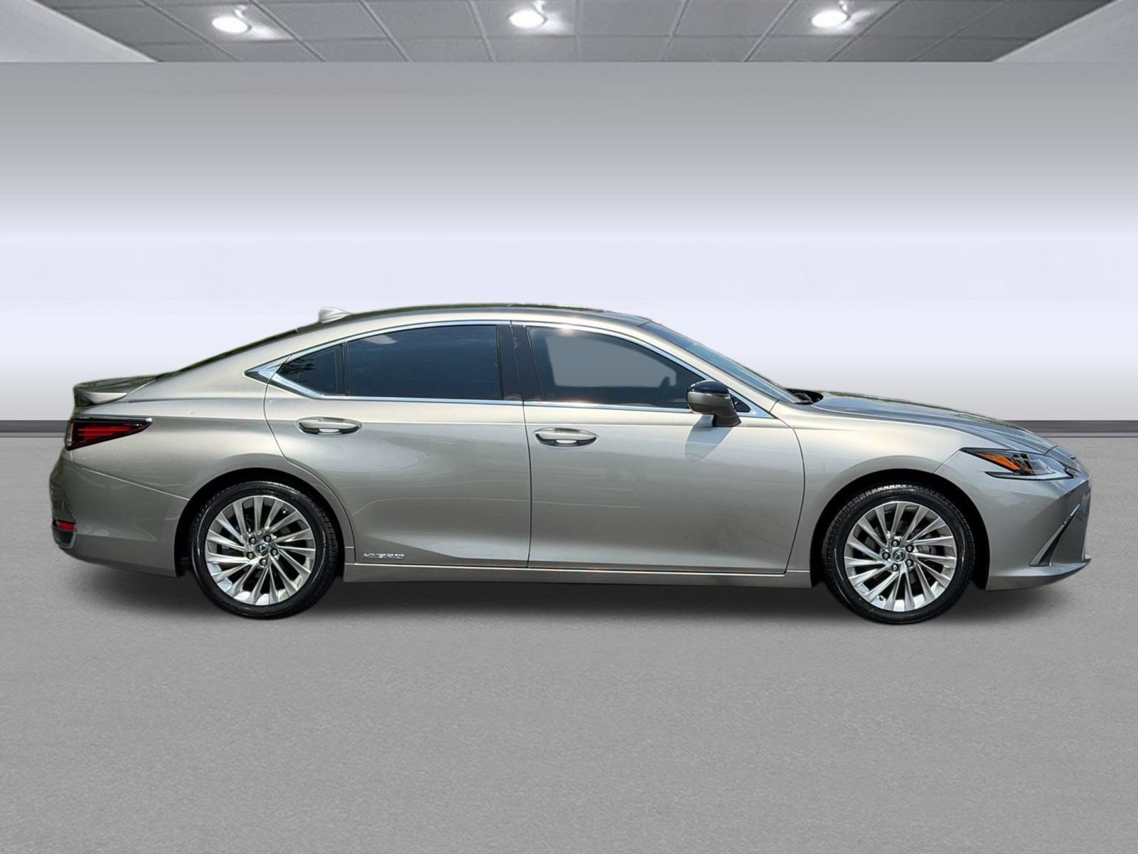 Certified 2021 Lexus ES 300h Ultra Luxury FWD image 8