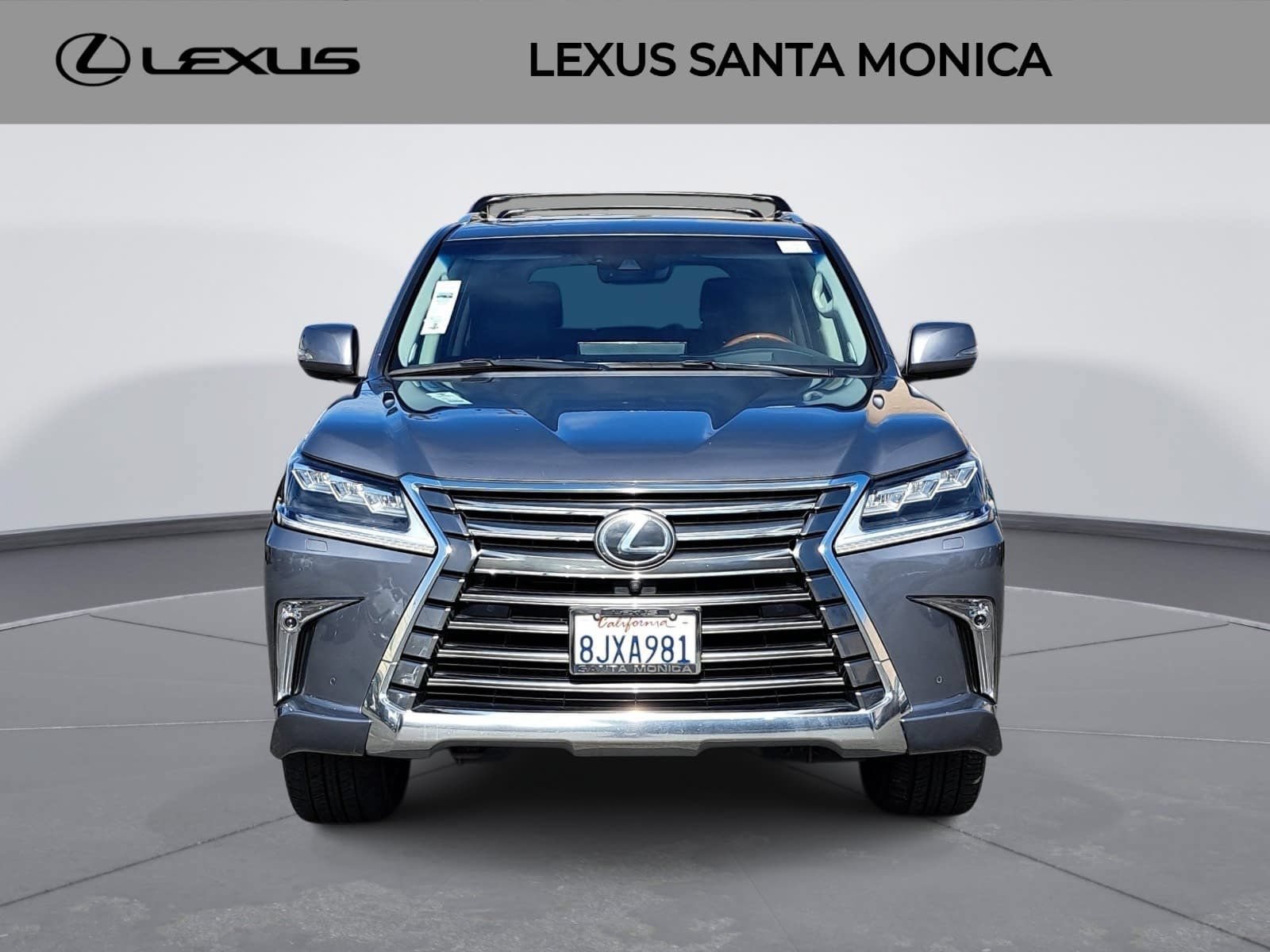 Used 2019 Lexus LX 570 4WD w/ Luxury Package image 2