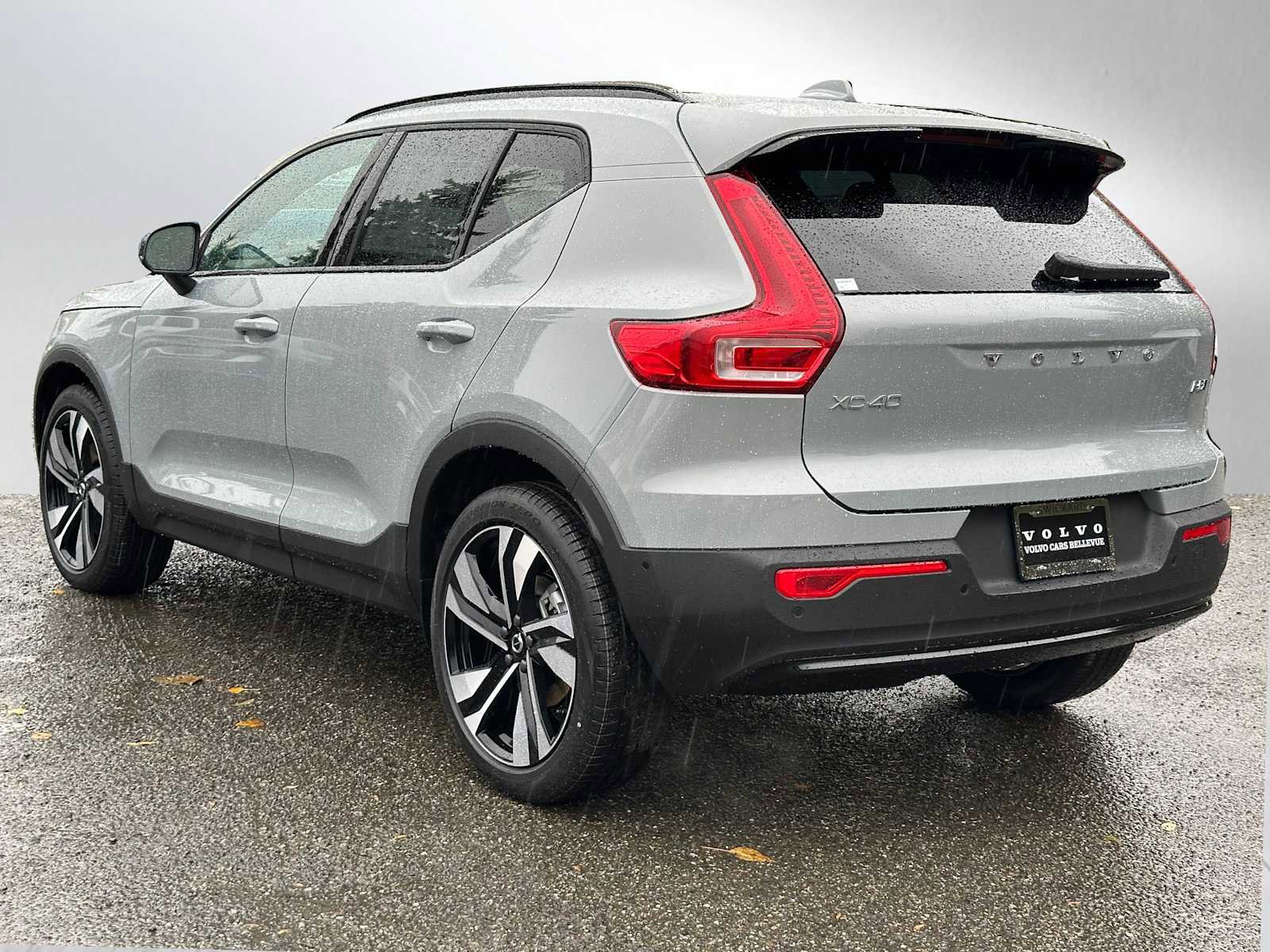 New 2026 Volvo XC40 B5 Ultra w/ Climate Package image 5