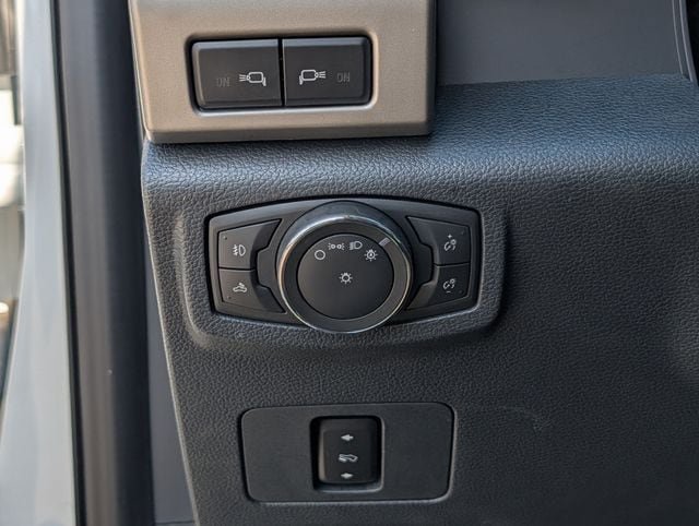Used 2022 Ford F250 Lariat w/ Lariat Value Package AWD/4WD image 23