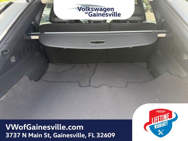 Used 2025 Kia EV6 Light w/ Light LR Technology Package image 6