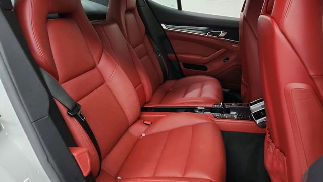 Used 2014 Porsche Panamera 4 image 22