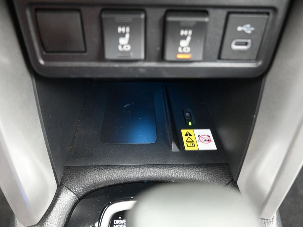 Used 2023 Toyota Corolla Cross XSE w/ Convenience Package image 14