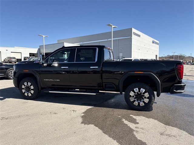 New 2026 GMC Sierra 2500 Denali w/ Denali Reserve Package image 8