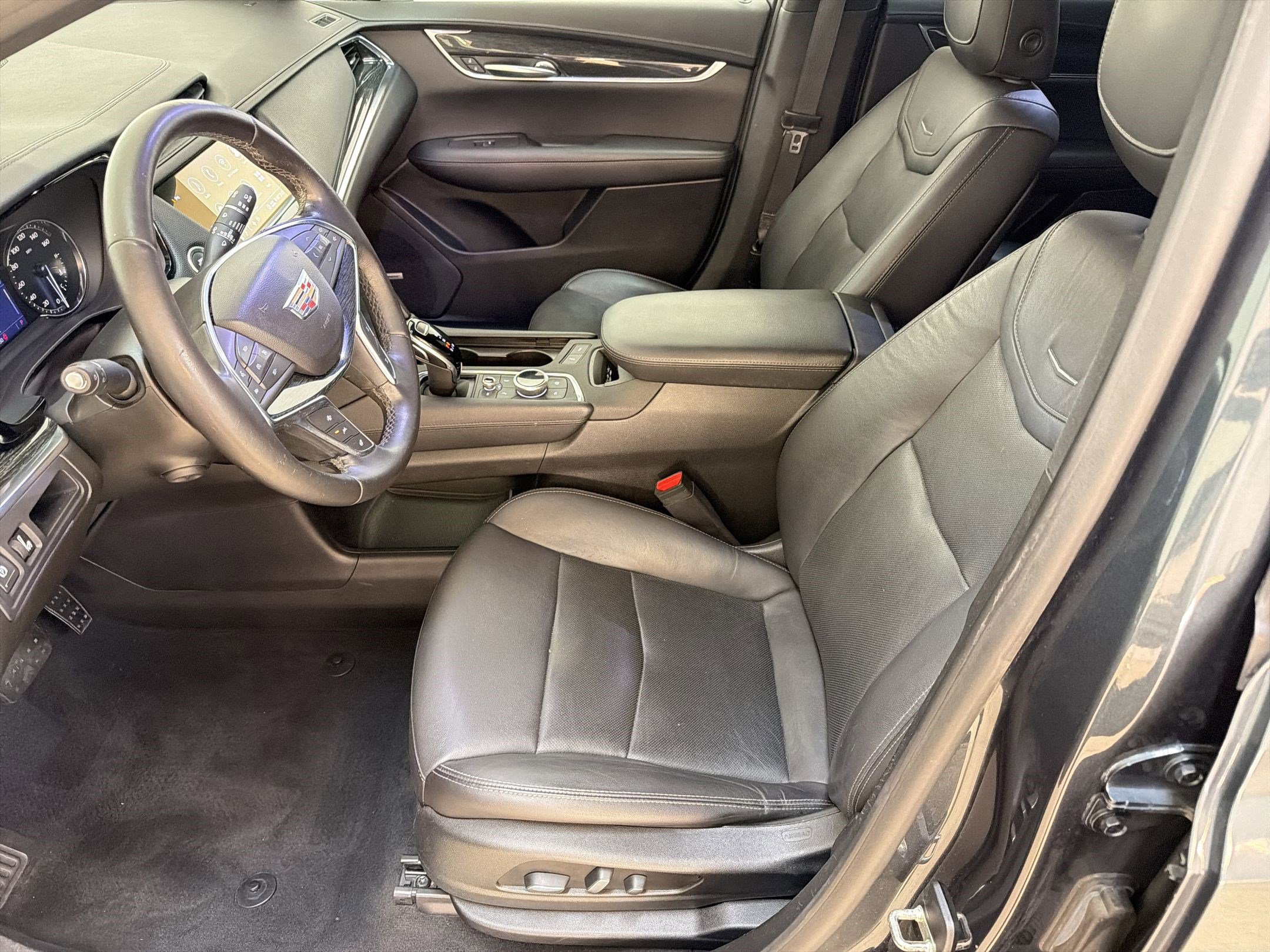 Used 2020 Cadillac XT5 Premium Luxury image 5