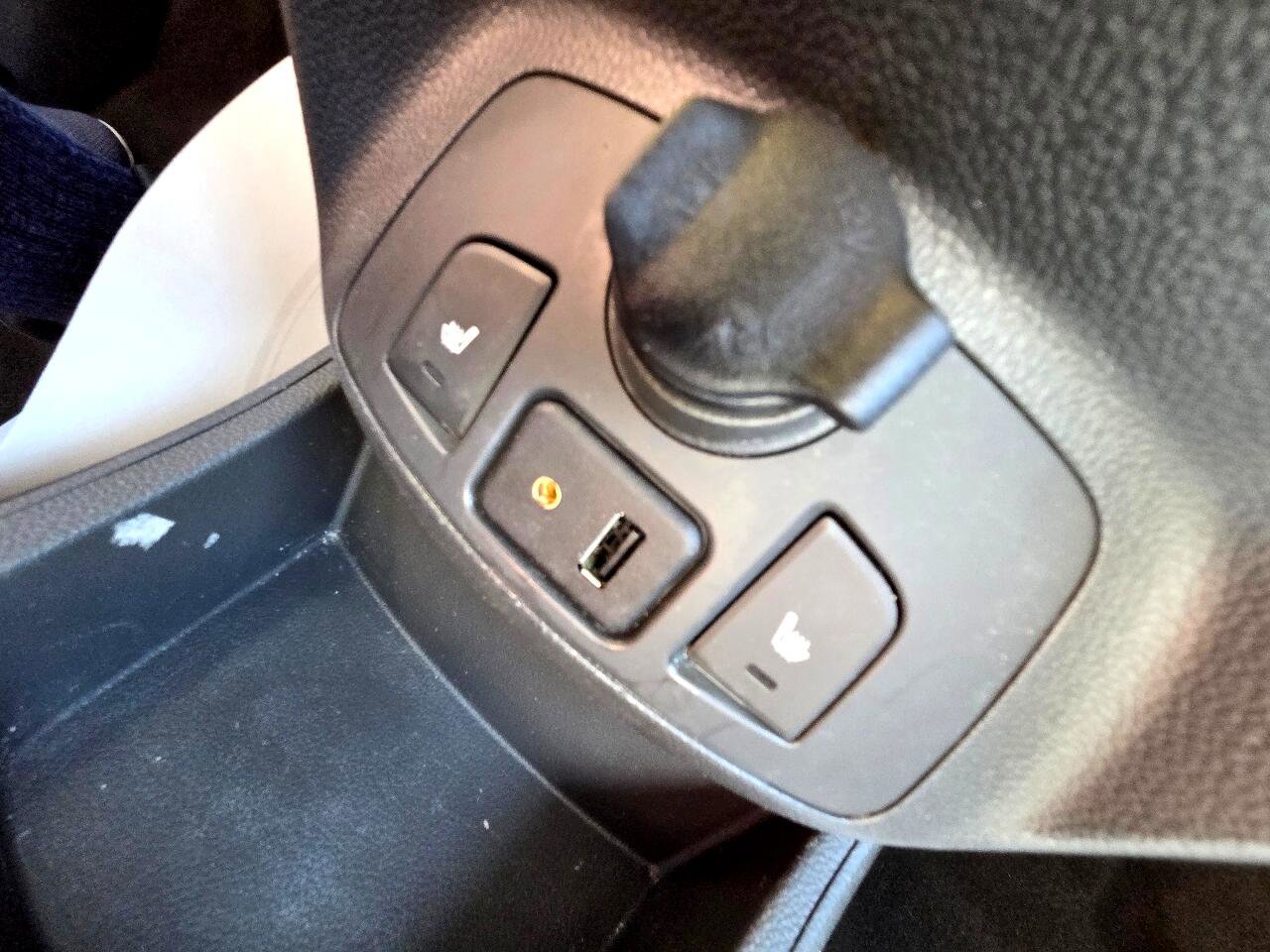 Used 2015 Chevrolet Spark LT image 25