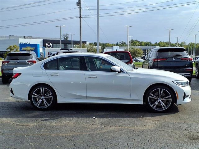 Used 2022 BMW 330i xDrive Sedan w/ Premium Package 2 image 8