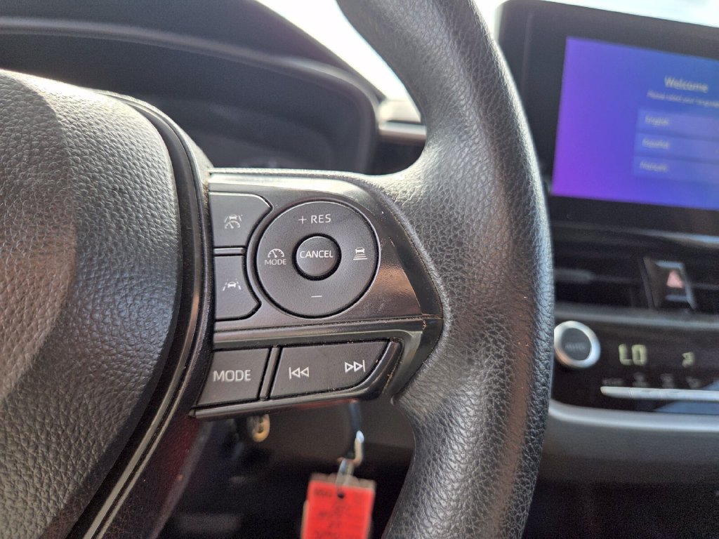 Used 2025 Toyota Corolla LE FWD image 24
