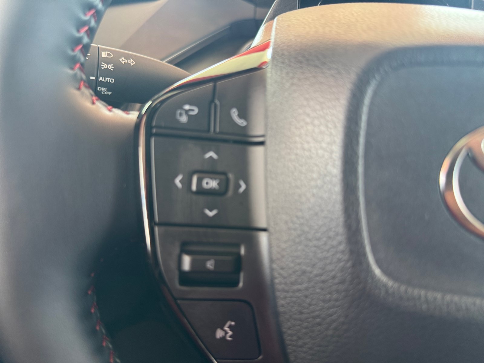 New 2027 Toyota Prius Plug-In Hybrid FWD image 20
