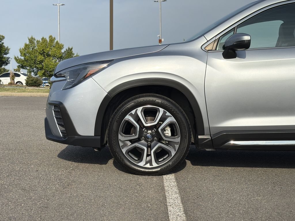 Used 2023 Subaru Ascent Limited AWD/4WD image 9