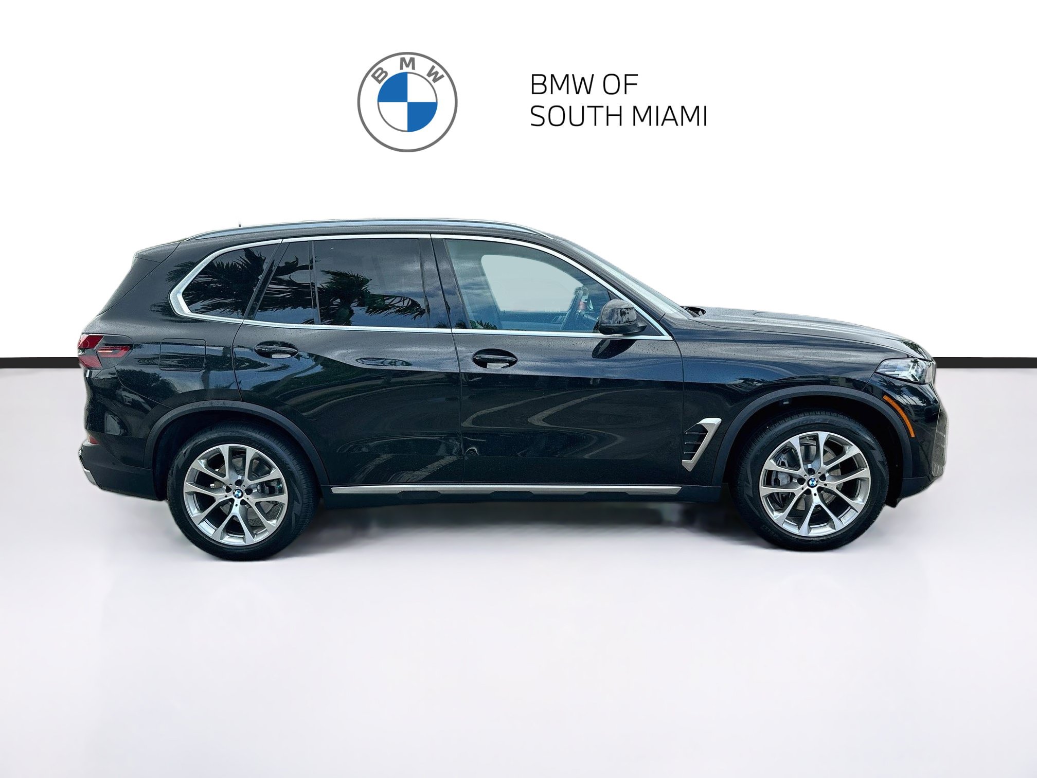 Used 2024 BMW X5 sDrive40i w/ Parking Assistance Package RWD image 8