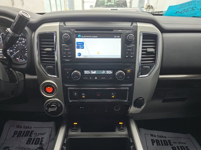 Used 2017 Nissan Titan SV image 17