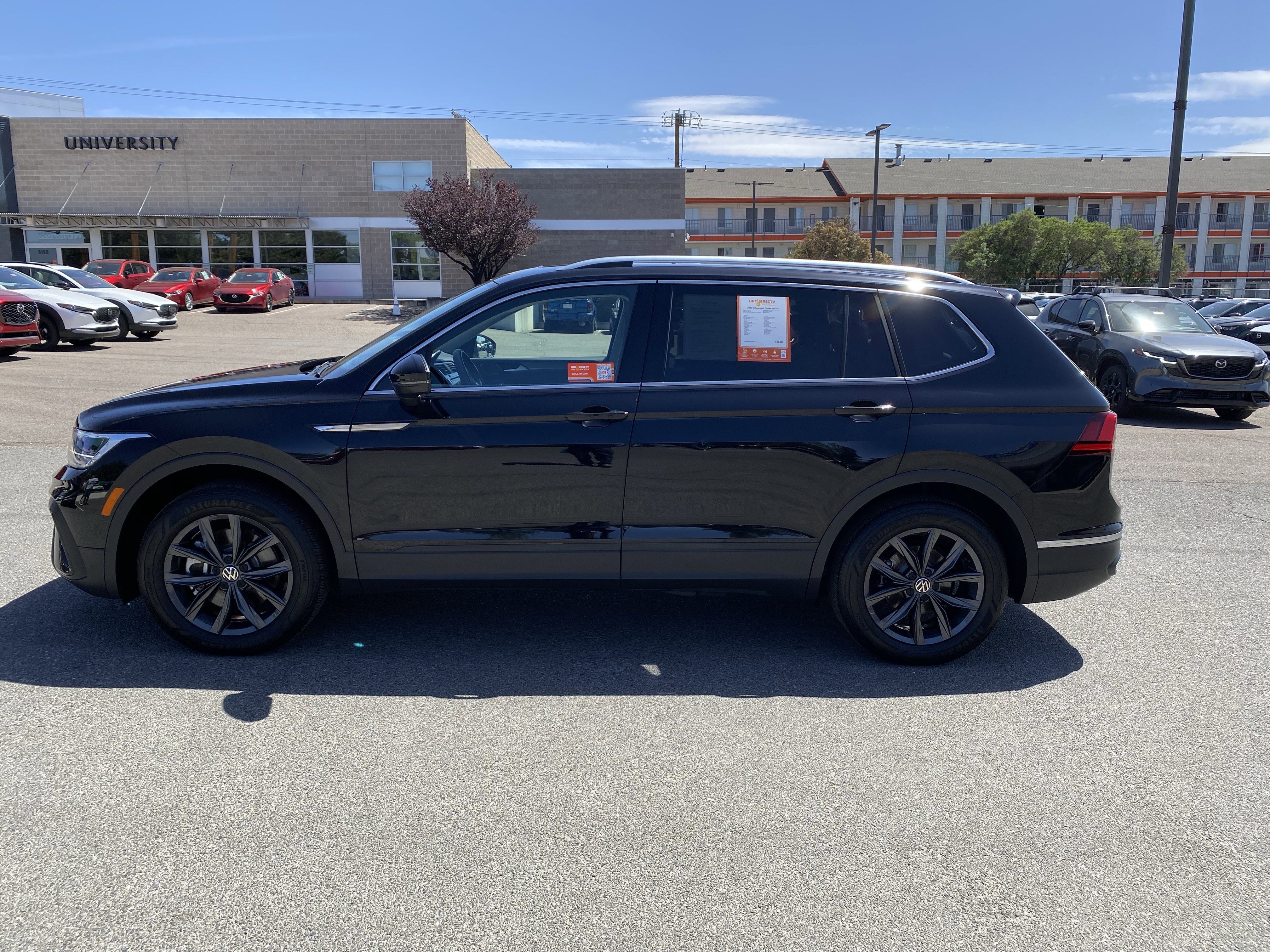 Certified 2022 Volkswagen Tiguan SE w/ Panoramic Sunroof Package FWD image 51