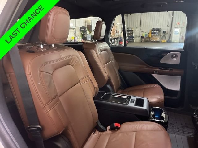Used 2023 Lincoln Aviator Reserve w/ Equipment Group 201A AWD/4WD image 24