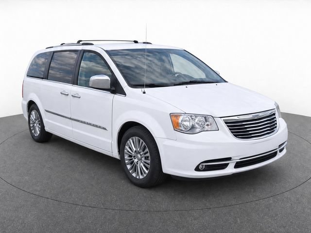 Used 2016 Chrysler Town & Country Limited