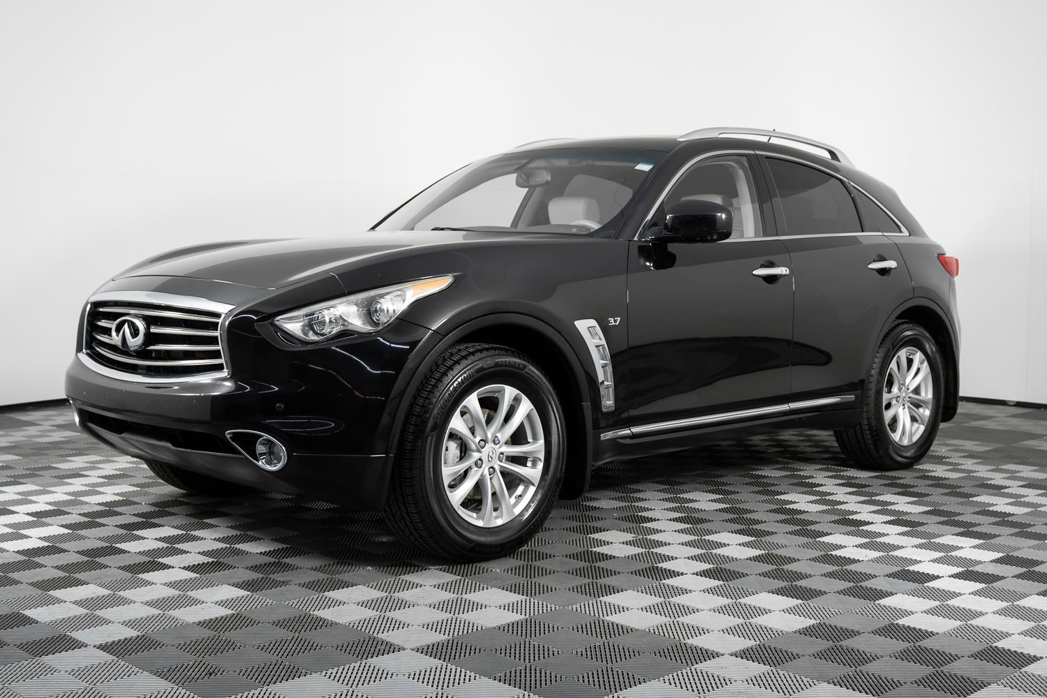 Used 2014 INFINITI QX70 AWD w/ Premium Package image 1