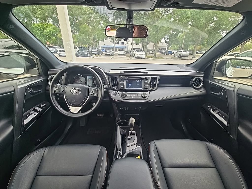 Used 2016 Toyota RAV4 SE FWD image 28