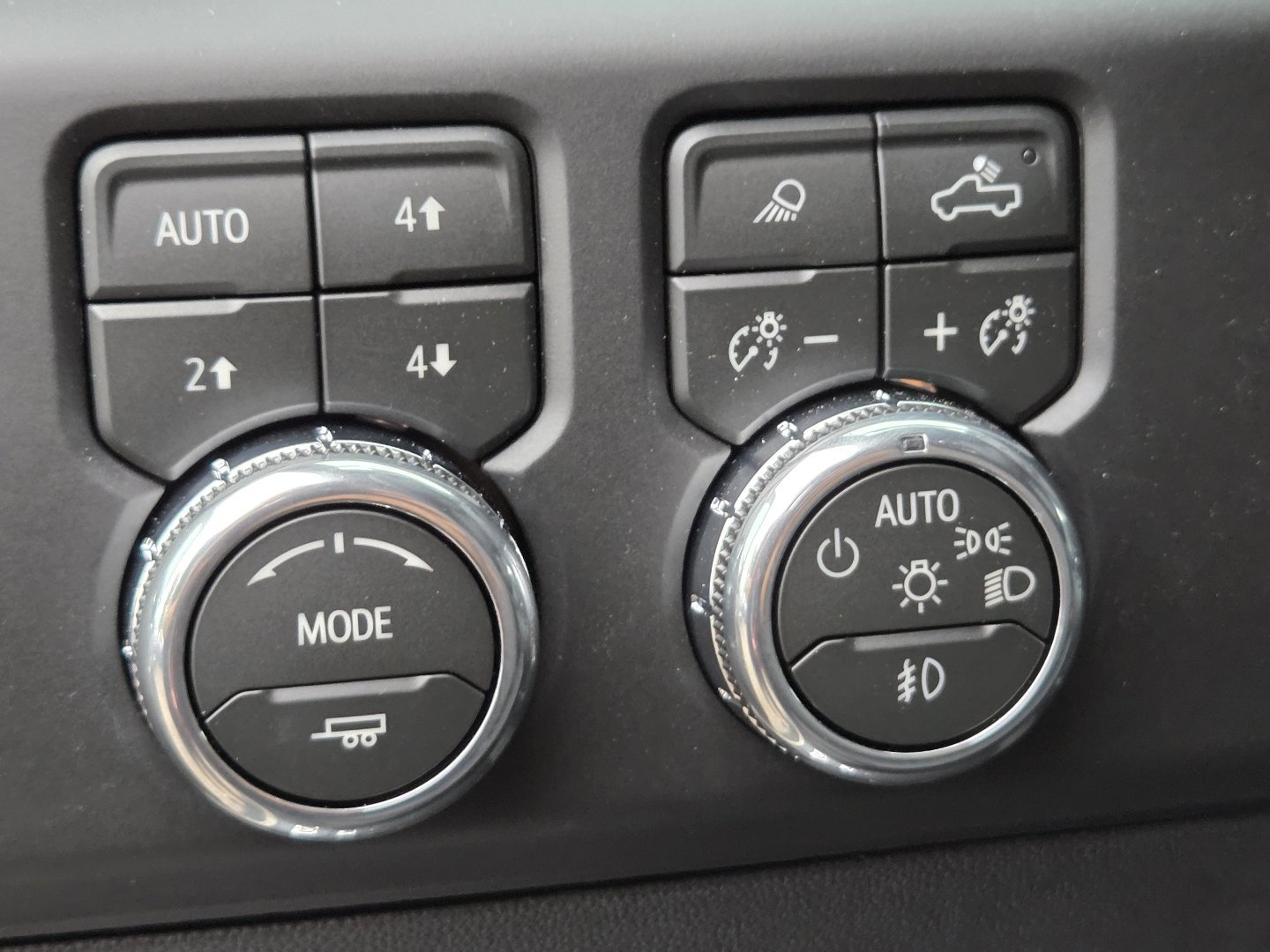 New 2026 GMC Sierra 1500 AT4 w/ AT4 Premium Package AWD/4WD image 33