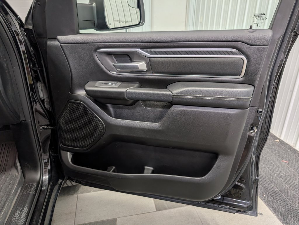 Used 2025 RAM 1500 Big Horn AWD/4WD image 29