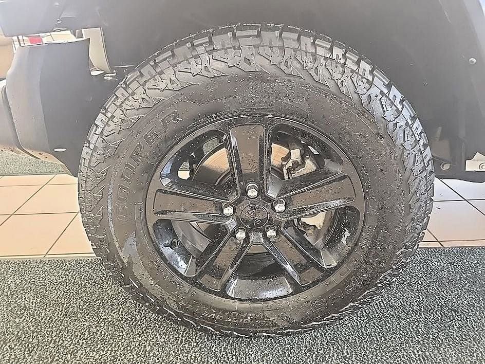 Used 2022 Jeep Wrangler Unlimited Sport image 40