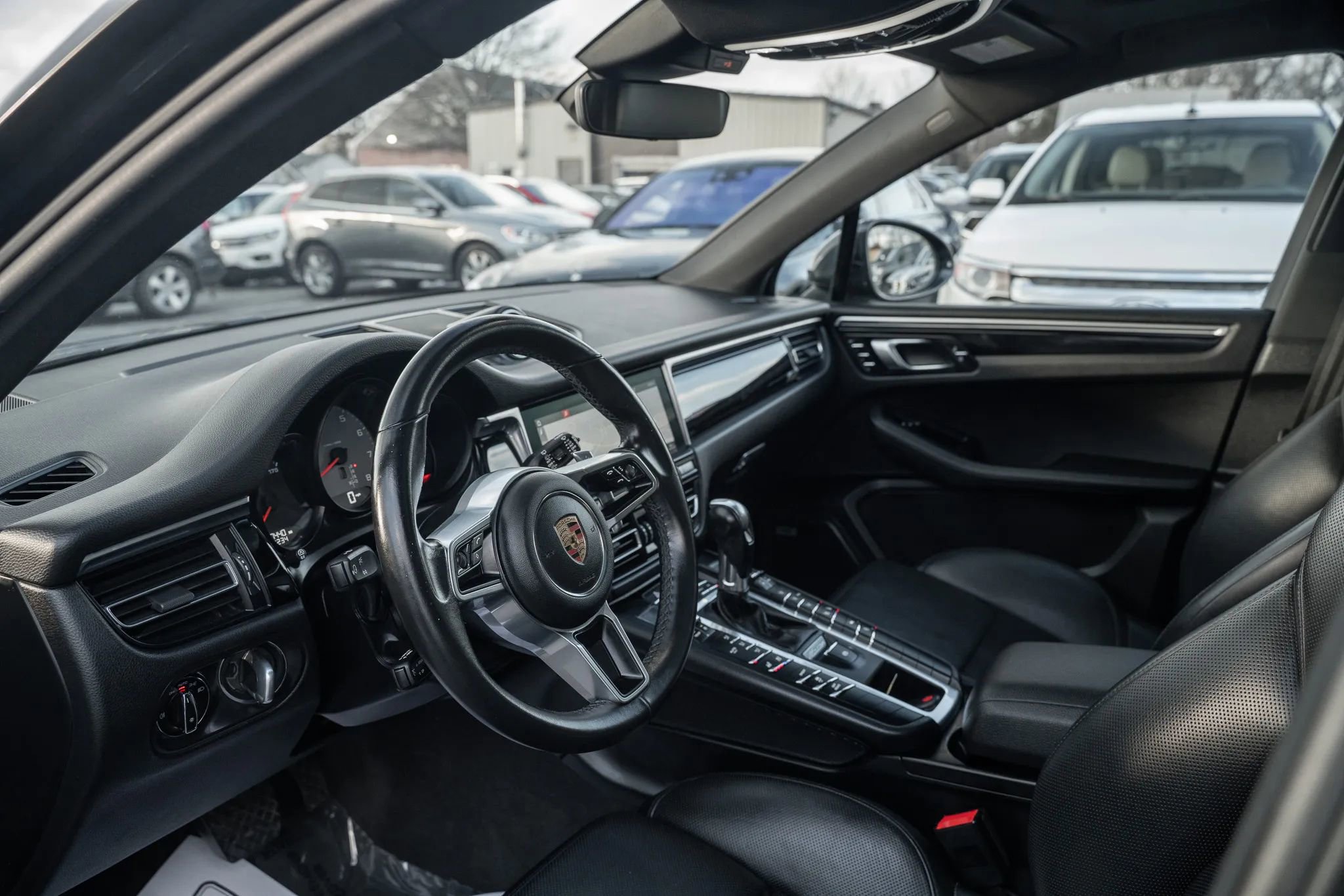 Used 2020 Porsche Macan S image 6