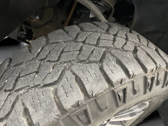 Used 2023 GMC Sierra 1500 AT4 image 45