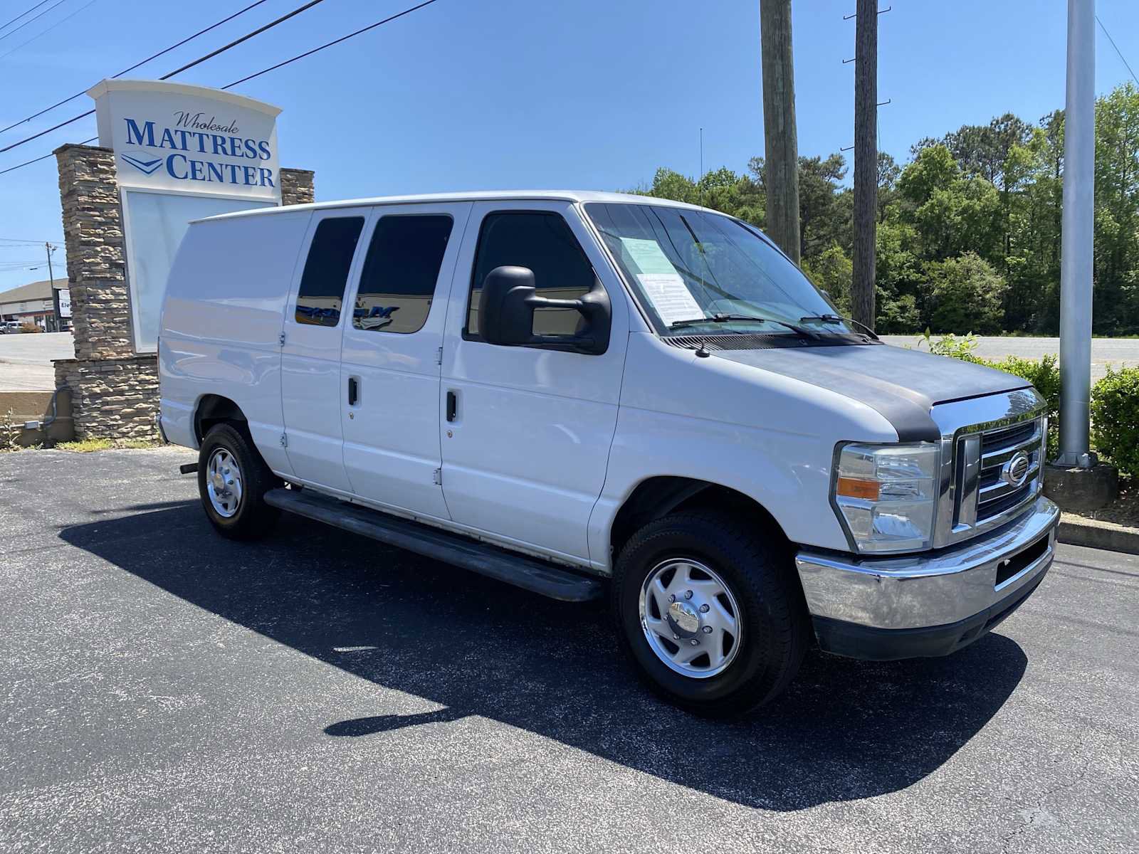 Used 2014 Ford E-250 and Econoline 250 w/ Power Group RWD image 1
