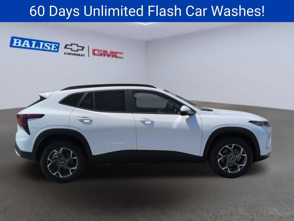 New 2026 Chevrolet Trax LT w/ Sunroof Package FWD image 2