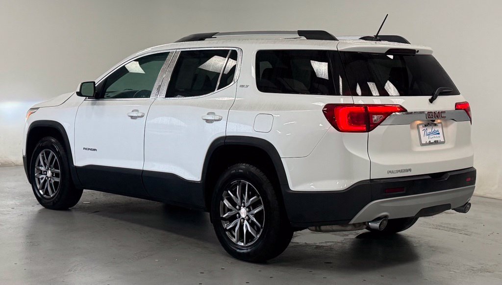 Used 2017 GMC Acadia SLT FWD image 4