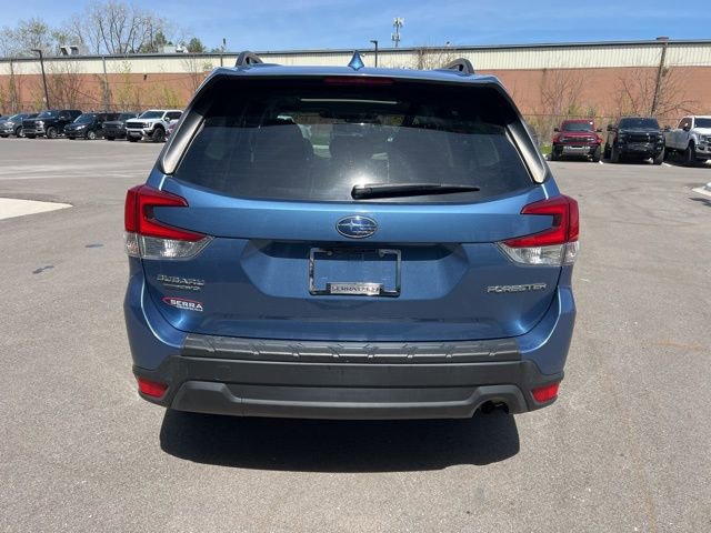 Used 2023 Subaru Forester Premium AWD/4WD image 6