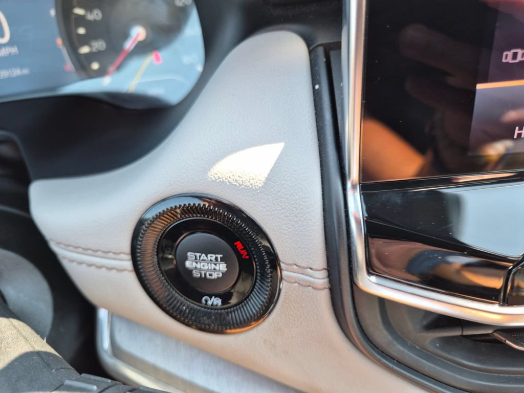 Used 2023 Jeep Compass Limited AWD/4WD image 19