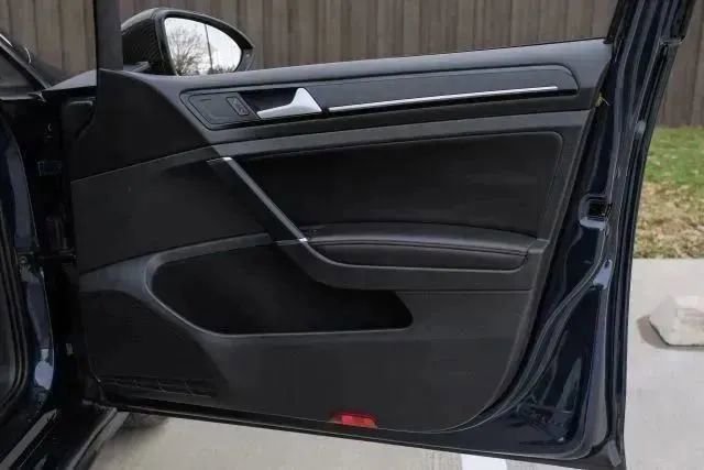 Used 2016 Volkswagen GTI SE w/ Lighting Package (SEL) image 48