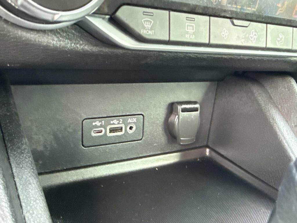 Certified 2021 Nissan Sentra SV FWD image 28