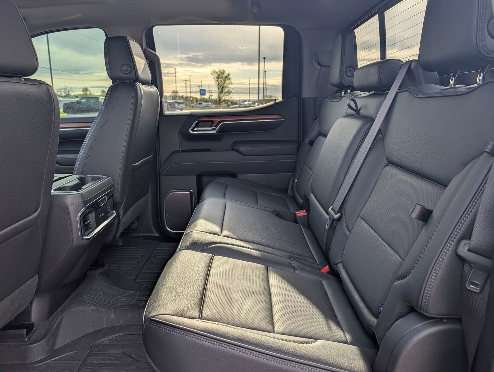 Used 2023 GMC Sierra 1500 Denali w/ Denali Reserve Package AWD/4WD image 29