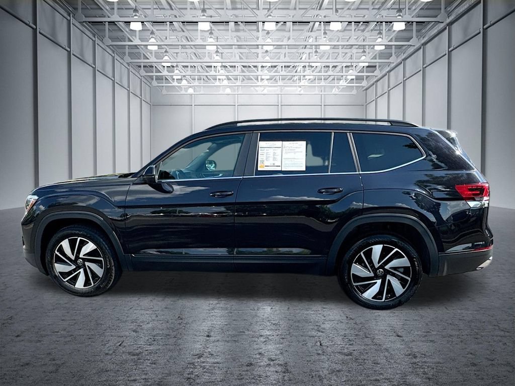 Used 2025 Volkswagen Atlas SE AWD/4WD image 4