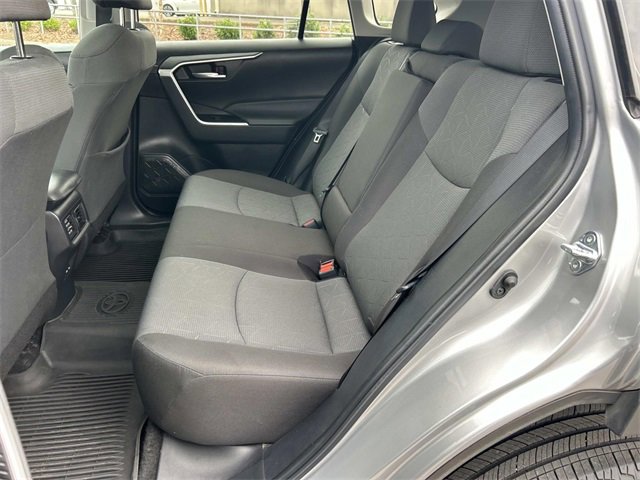 Used 2022 Toyota RAV4 XLE image 21