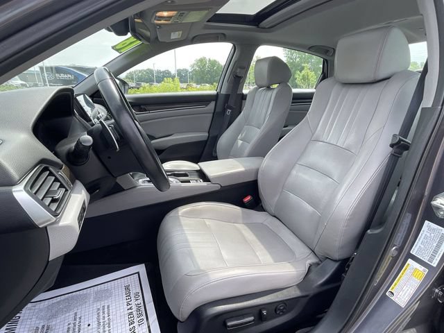 Used 2018 Honda Accord Touring image 14