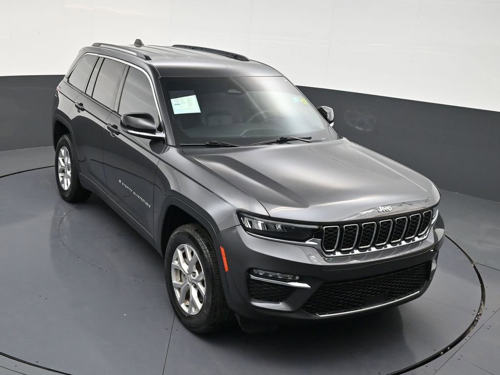 Used 2023 Jeep Grand Cherokee Limited image 18