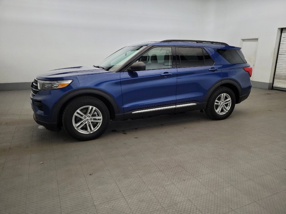 Used 2021 Ford Explorer XLT image 3