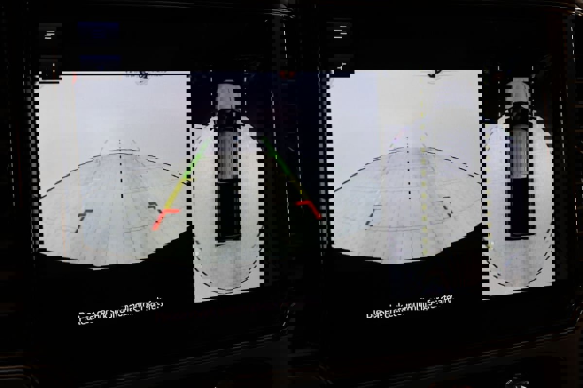 Used 2020 Ford F350 Platinum w/ FX4 Off-Road Package image 7