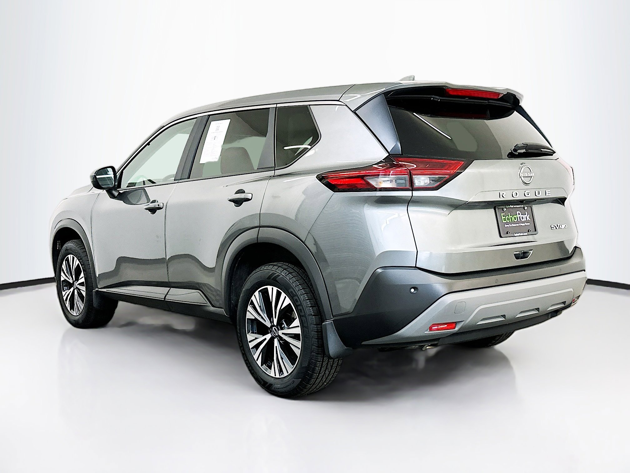 Used 2023 Nissan Rogue SV image 5